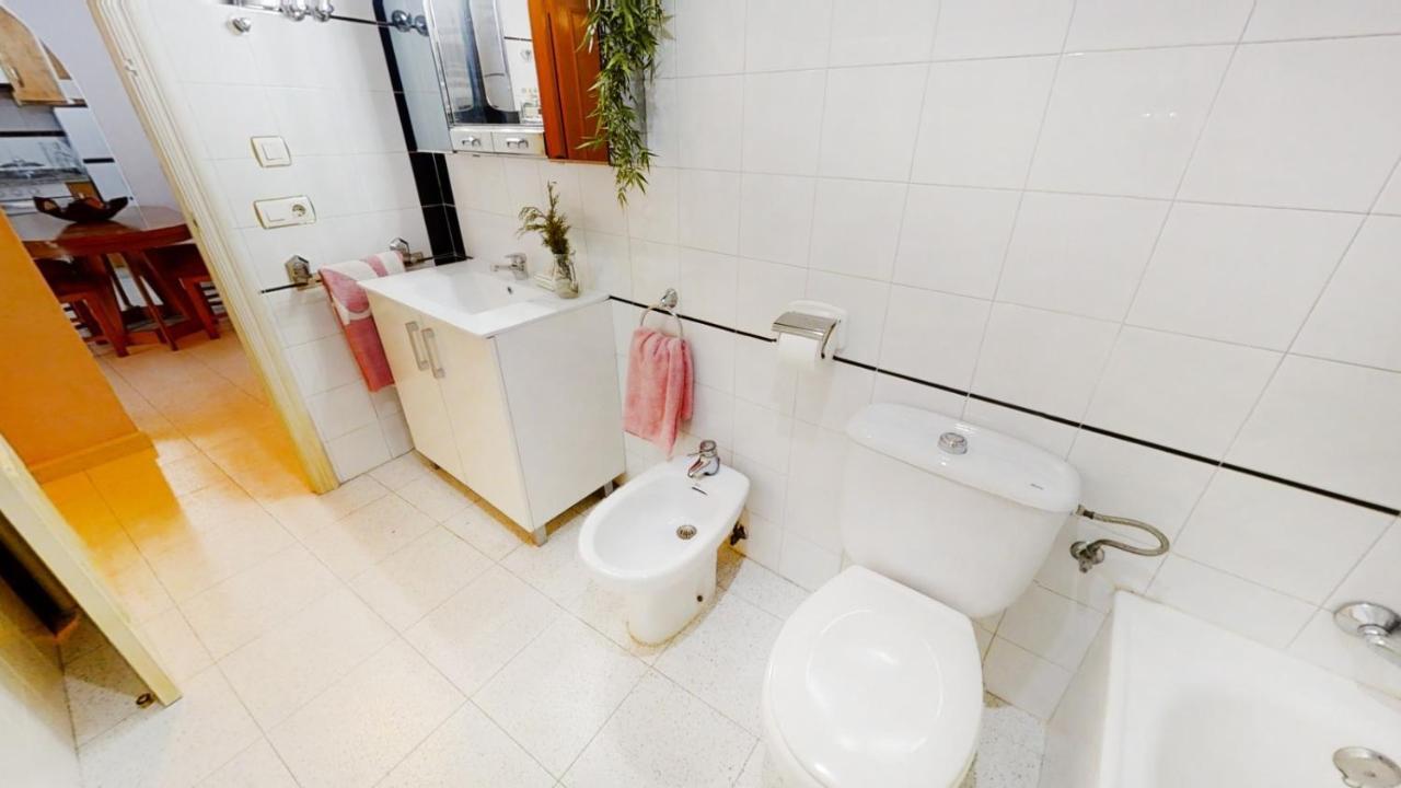 Cozy 2 Bed Apartment Playa De Los Locos Torrevieja Exterior foto